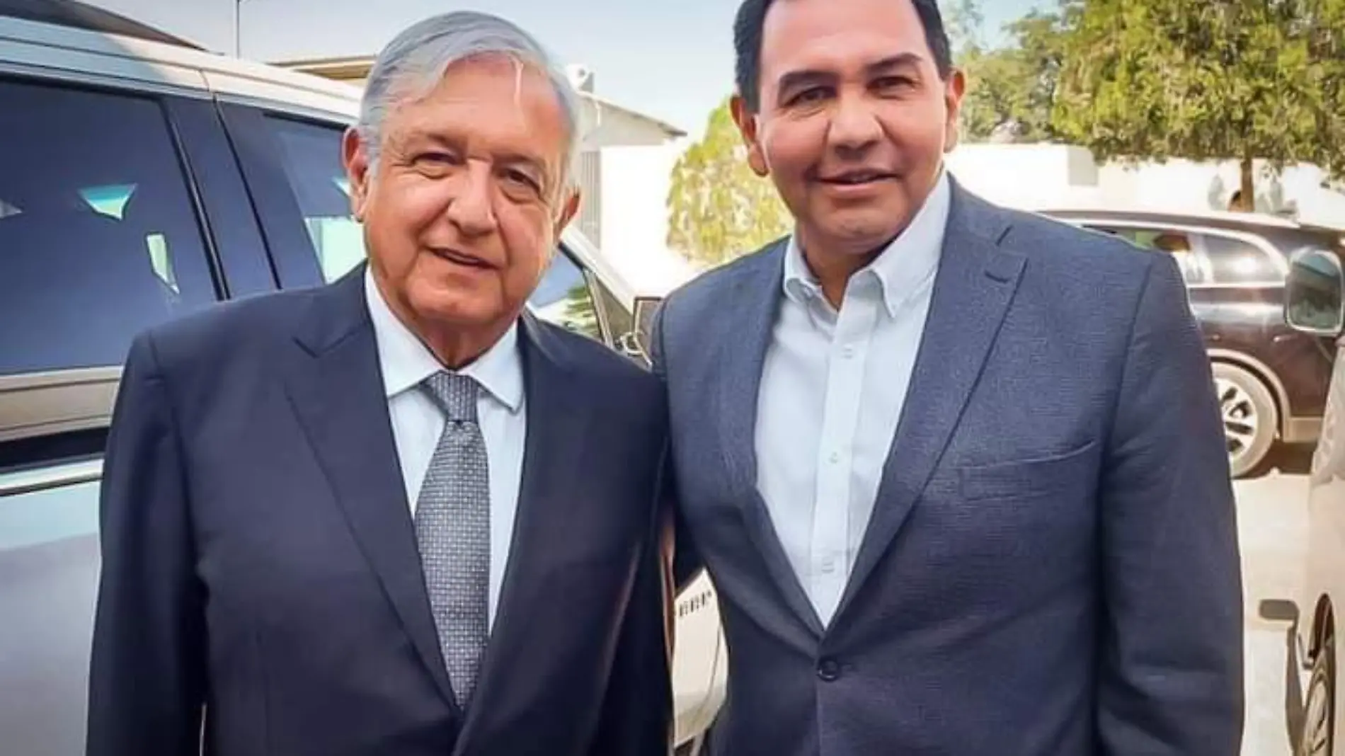 Cuellar y Amlo